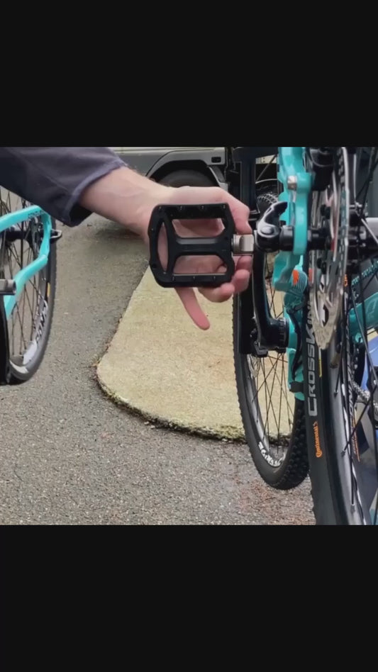 Pop-Off Pedals (Flatbike)